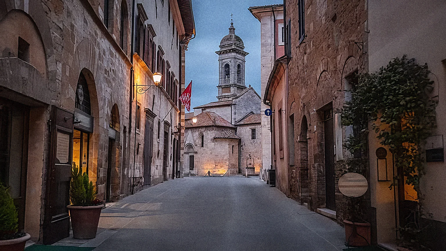 Rua de Cortona ao entardecer
